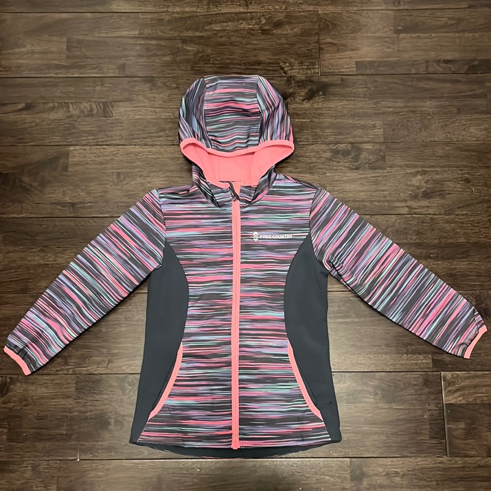 Free Country Girls Soft Shell Jacket.